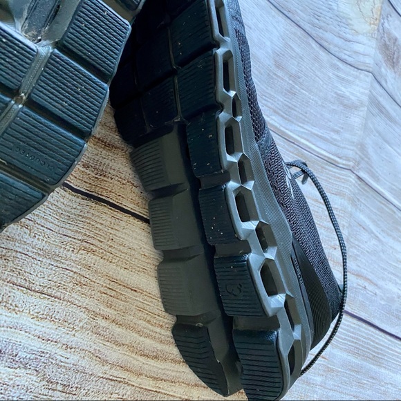 ON Running Cloudstratus Shoe - Picture 7 of 7